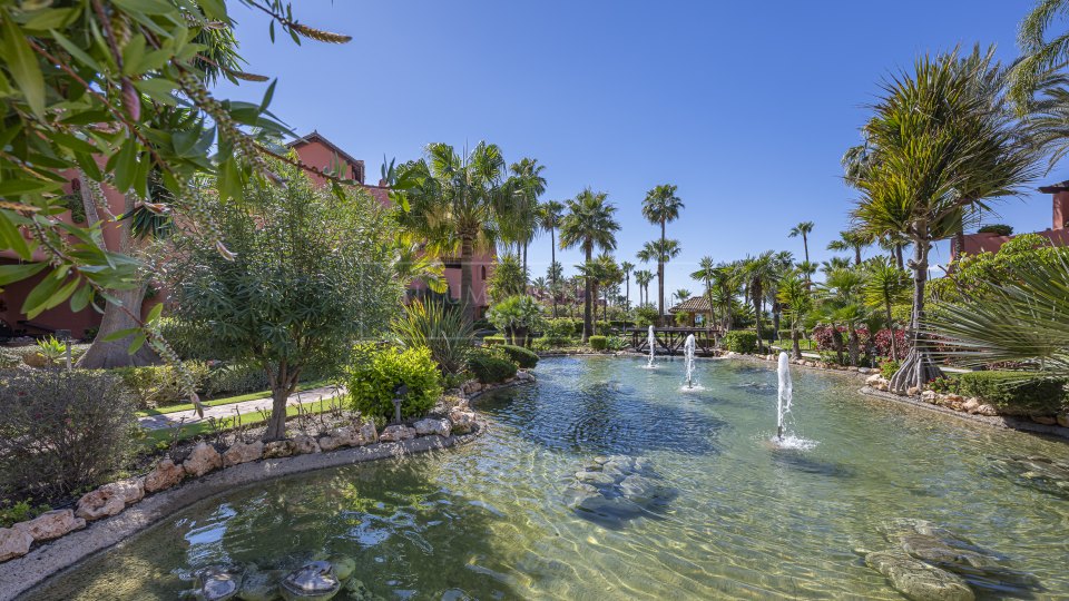 Estepona, Renovated Beachfront Penthouse in Torre Bermeja, New Golden Mile