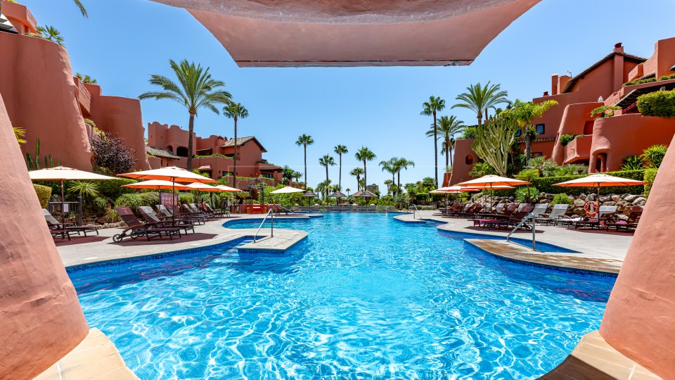 Estepona, Renovated Beachfront Penthouse in Torre Bermeja, New Golden Mile