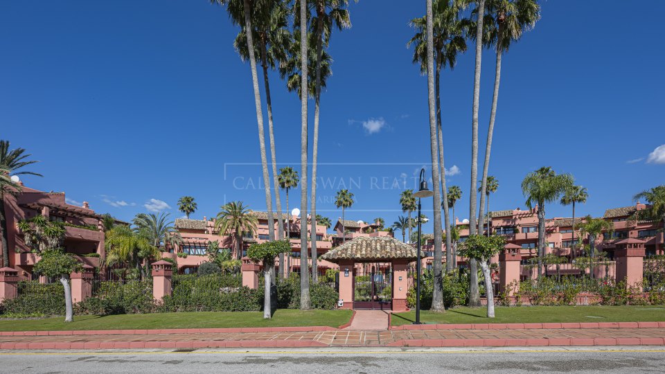 Estepona, Penthouse spacieux en bord de mer à Cabo Bermejo, Estepona