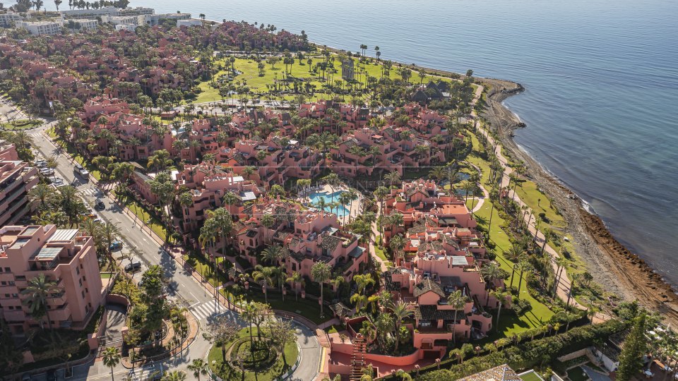 Estepona, Penthouse spacieux en bord de mer à Cabo Bermejo, Estepona