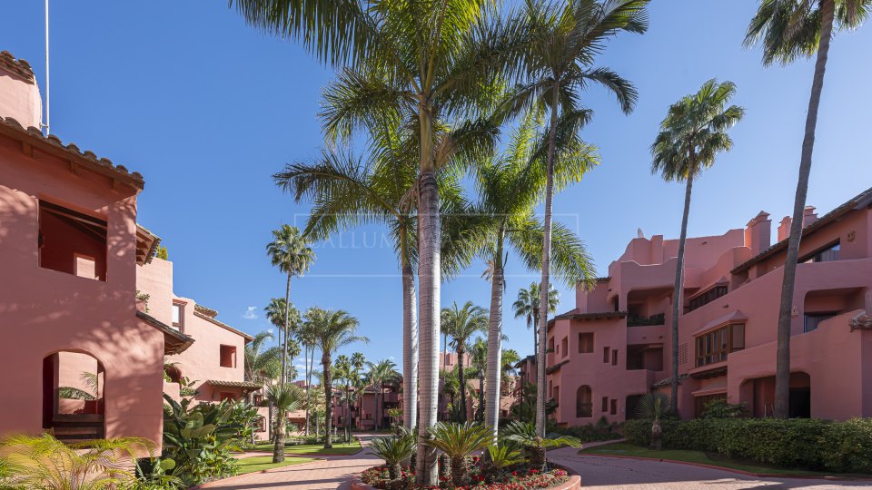 Estepona, Penthouse spacieux en bord de mer à Cabo Bermejo, Estepona