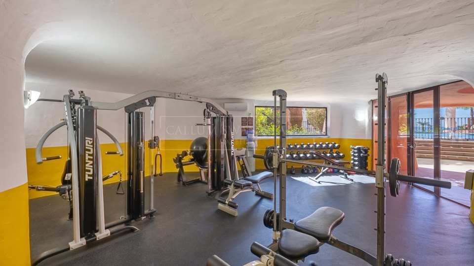 Estepona, Penthouse spacieux en bord de mer à Cabo Bermejo, Estepona