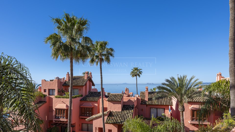 Estepona, Penthouse spacieux en bord de mer à Cabo Bermejo, Estepona