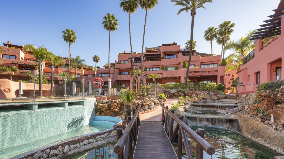 Estepona, Penthouse spacieux en bord de mer à Cabo Bermejo, Estepona