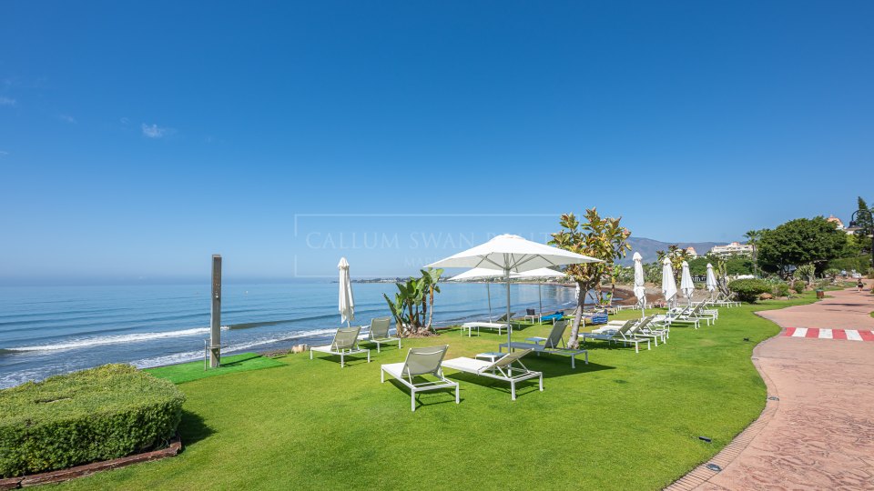 Estepona, Penthouse spacieux en bord de mer à Cabo Bermejo, Estepona