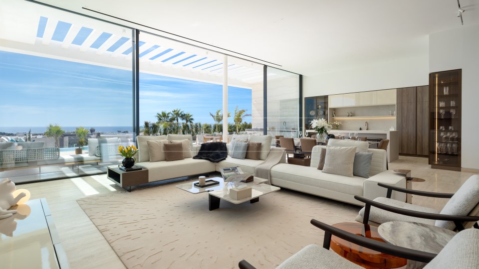 Benahavis, Modern villa with sea views in Los Flamingos, Benahavis