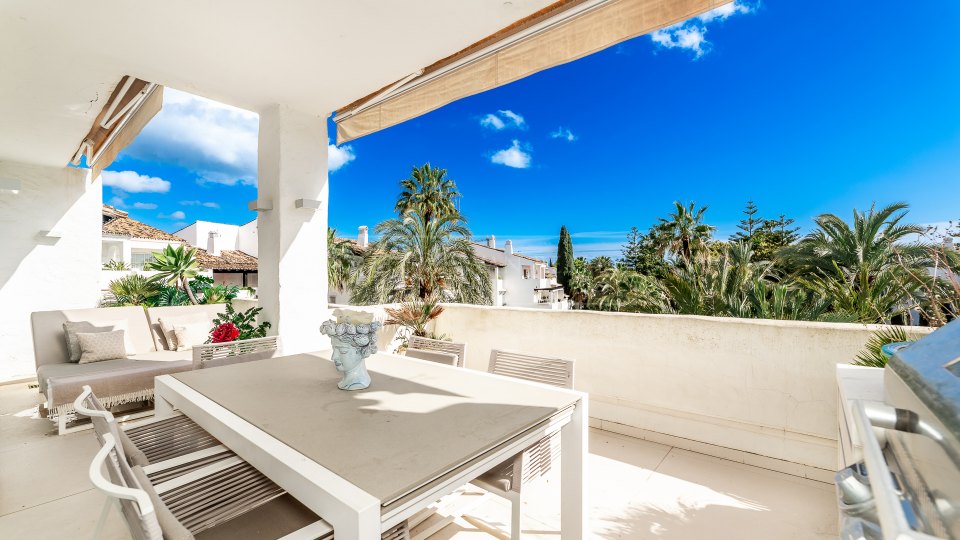 Marbella Golden Mile, Elegante ático de lujo en Puente Romano, Milla de Oro