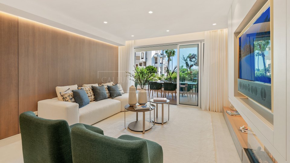 Estepona, Apartamento en reforma en Bahía del Velerín, Estepona