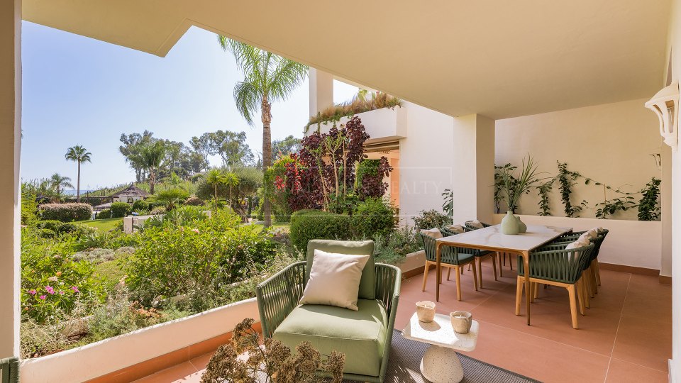 Apartamento en reforma en Bahía del Velerín, Estepona