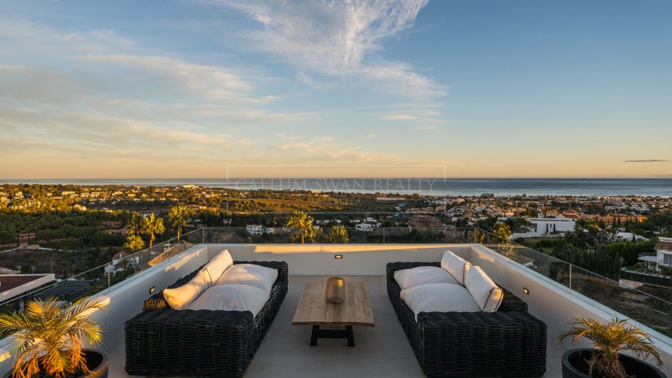 Benahavis, Impressive Mansion with Panoramic Sea Views in Los Flamingos, Benahavís