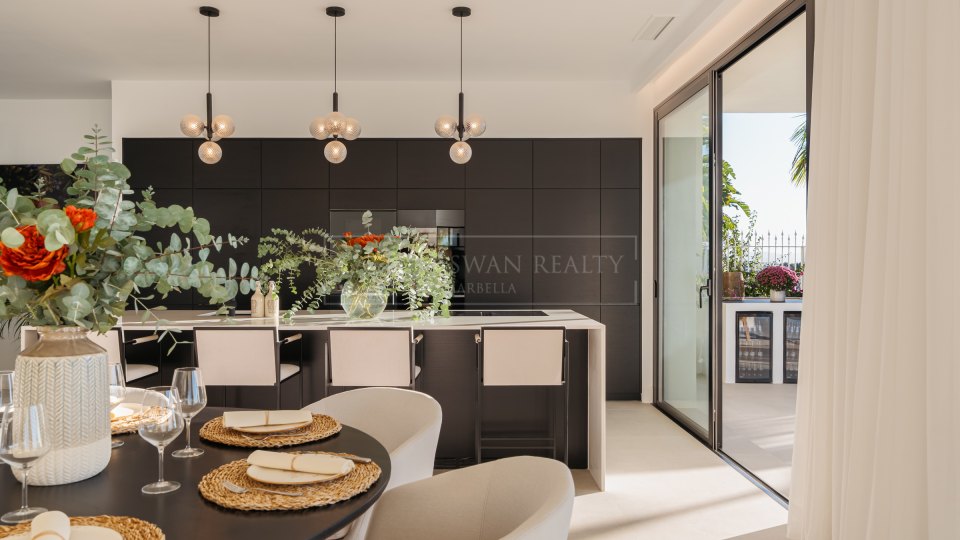 Benahavis, Impressive Mansion with Panoramic Sea Views in Los Flamingos, Benahavís