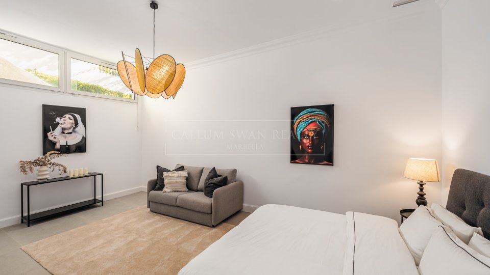 Benahavis, Impressive Mansion with Panoramic Sea Views in Los Flamingos, Benahavís