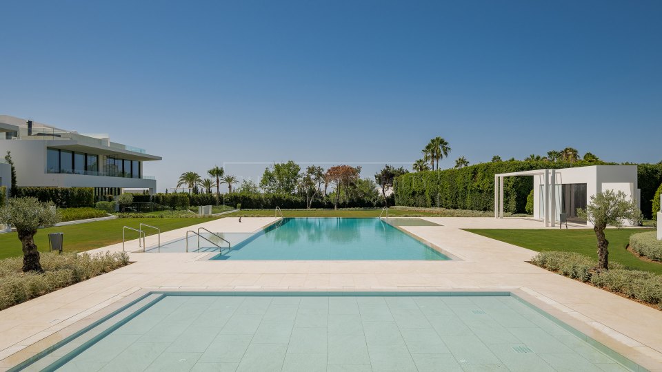 Marbella Golden Mile, Casa pareada a estrenar en una nueva comunidad de la Milla de Oro