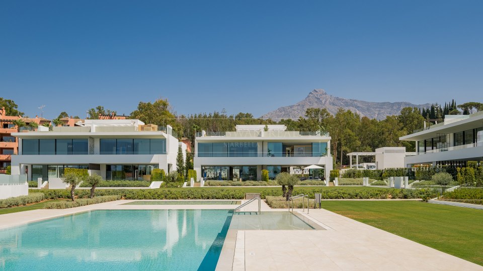 Marbella Golden Mile, Casa pareada a estrenar en una nueva comunidad de la Milla de Oro