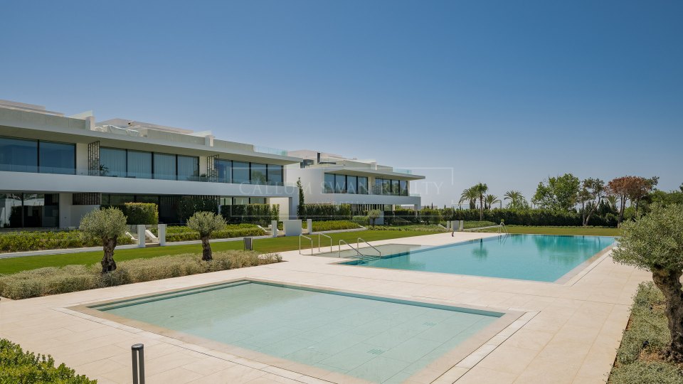 Marbella Golden Mile, Casa pareada a estrenar en una nueva comunidad de la Milla de Oro