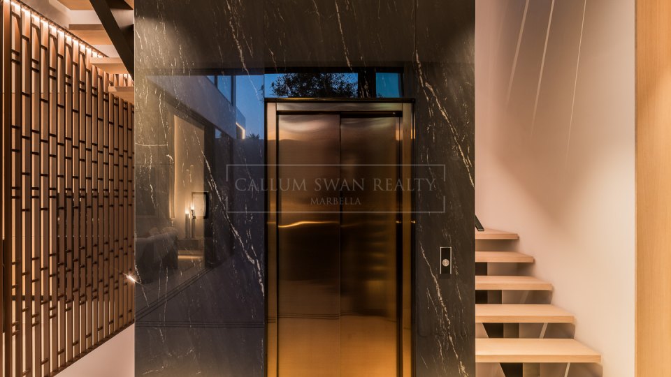 Marbella Golden Mile, Casa pareada a estrenar en una nueva comunidad de la Milla de Oro