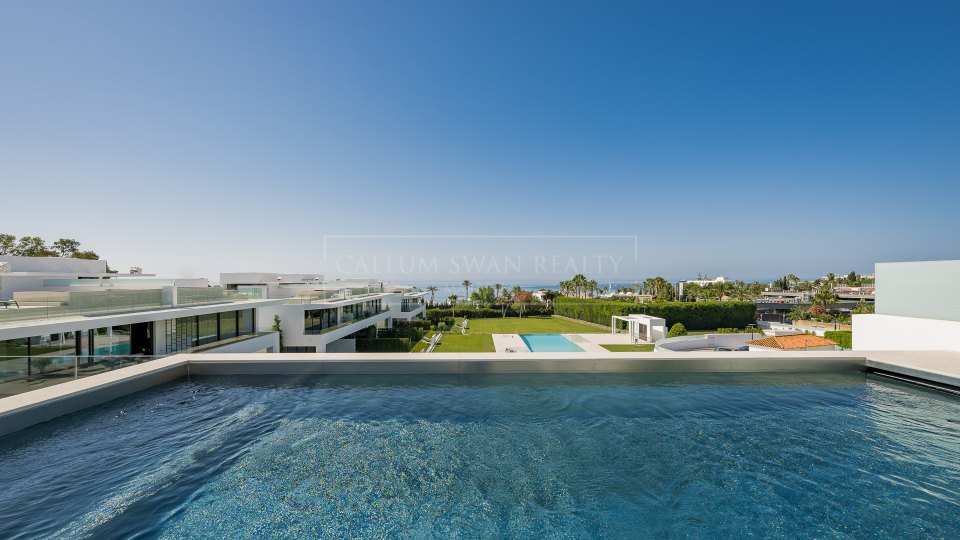 Marbella Golden Mile, Casa pareada a estrenar en una nueva comunidad de la Milla de Oro