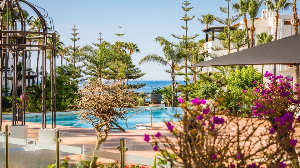 Marbella Golden Mile, Marina Puente Romano, appartement contemporain à vendre