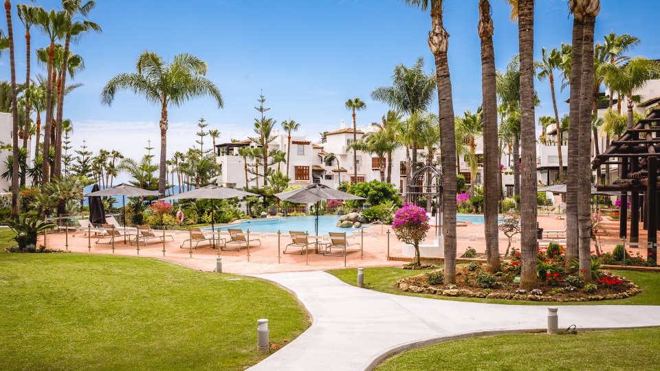 Marbella Golden Mile, Marina Puente Romano, appartement contemporain à vendre