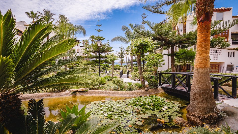 Marbella Golden Mile, Marina Puente Romano, appartement contemporain à vendre