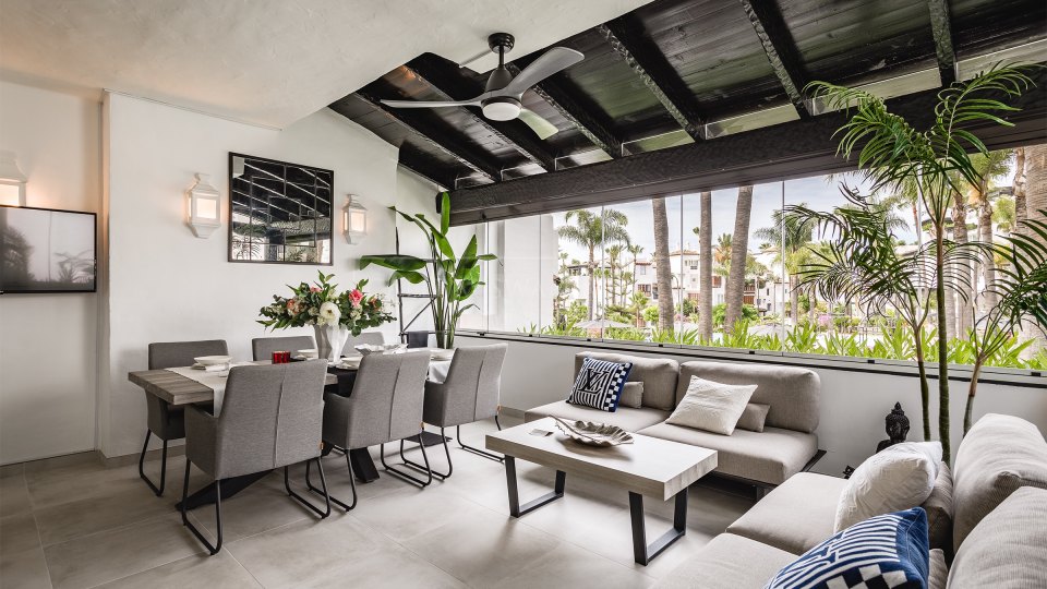 Marbella Golden Mile, Marina Puente Romano, appartement contemporain à vendre