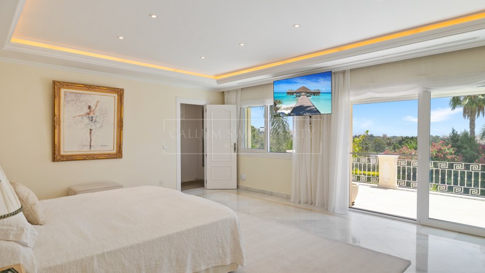 Nueva Andalucia, La Cerquilla - villa en venta con amplia parcela