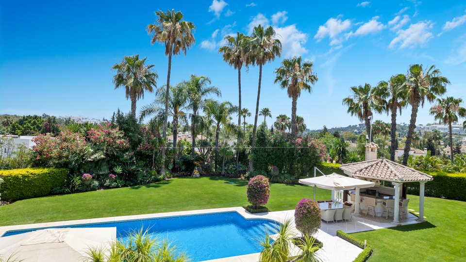 Nueva Andalucia, La Cerquilla - villa en venta con amplia parcela