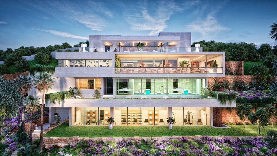 Marbella, Contemporary villa in a new gated complex