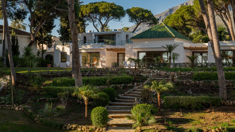 Marbella Golden Mile, Villa de lujo única frente al mar en la Milla de Oro