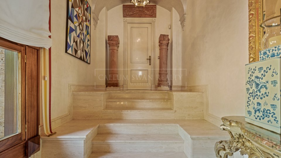 Marbella Golden Mile, Manoir exquis avec vue imprenable à Sierra Blanca, Marbella