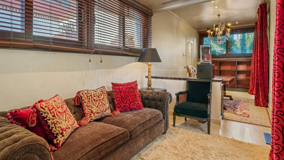 Marbella Golden Mile, Manoir exquis avec vue imprenable à Sierra Blanca, Marbella
