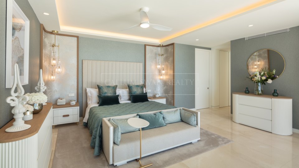 Marbella Golden Mile, Ático dúplex frente al mar en Marina Puente Romano