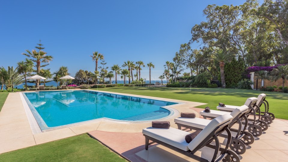 Marbella Golden Mile, Impresionante propiedad, primera línea de playa en Marbella Club