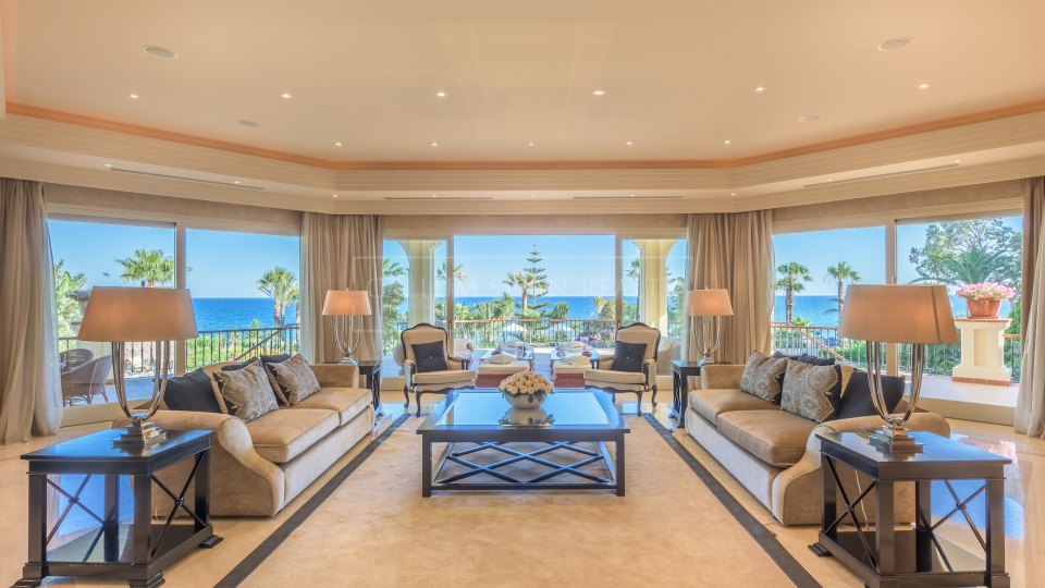 Marbella Golden Mile, Impresionante propiedad, primera línea de playa en Marbella Club
