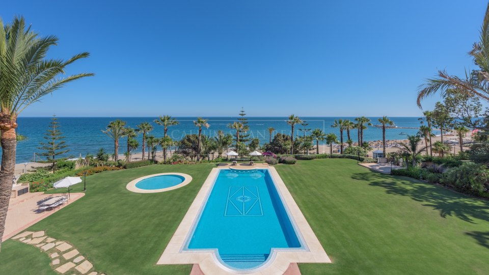 Marbella Golden Mile, Impresionante propiedad, primera línea de playa en Marbella Club