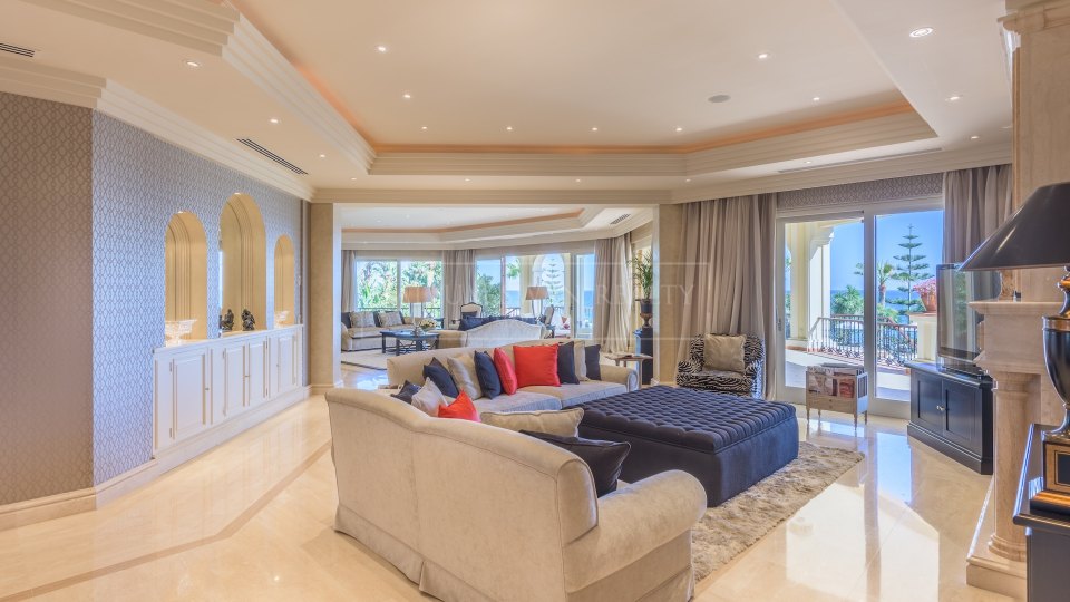 Marbella Golden Mile, Impresionante propiedad, primera línea de playa en Marbella Club