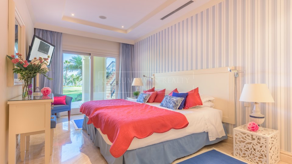 Marbella Golden Mile, Impresionante propiedad, primera línea de playa en Marbella Club