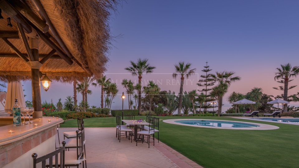 Marbella Golden Mile, Impresionante propiedad, primera línea de playa en Marbella Club