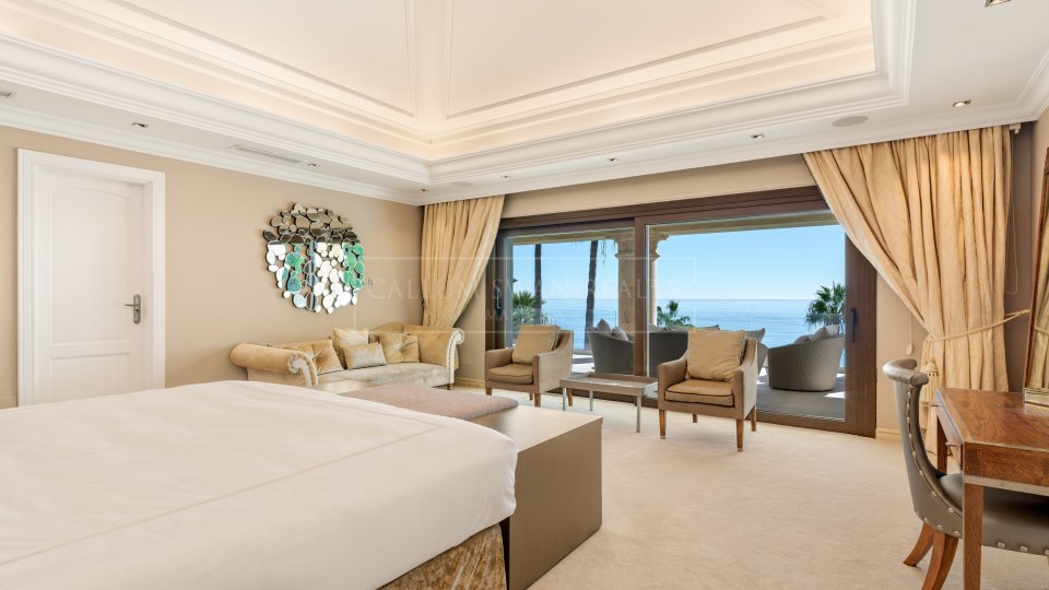 Marbella Golden Mile, Impresionante mansion en primera línea de playa en el Marbella Club