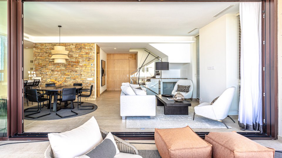 Benahavis, La Alquería, Benahavís - Exceptional Villa for Sale with Panoramic Views