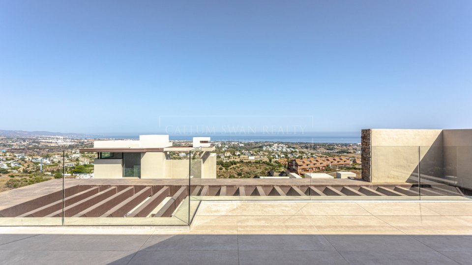 Benahavis, La Alquería, Benahavís - Exceptional Villa for Sale with Panoramic Views