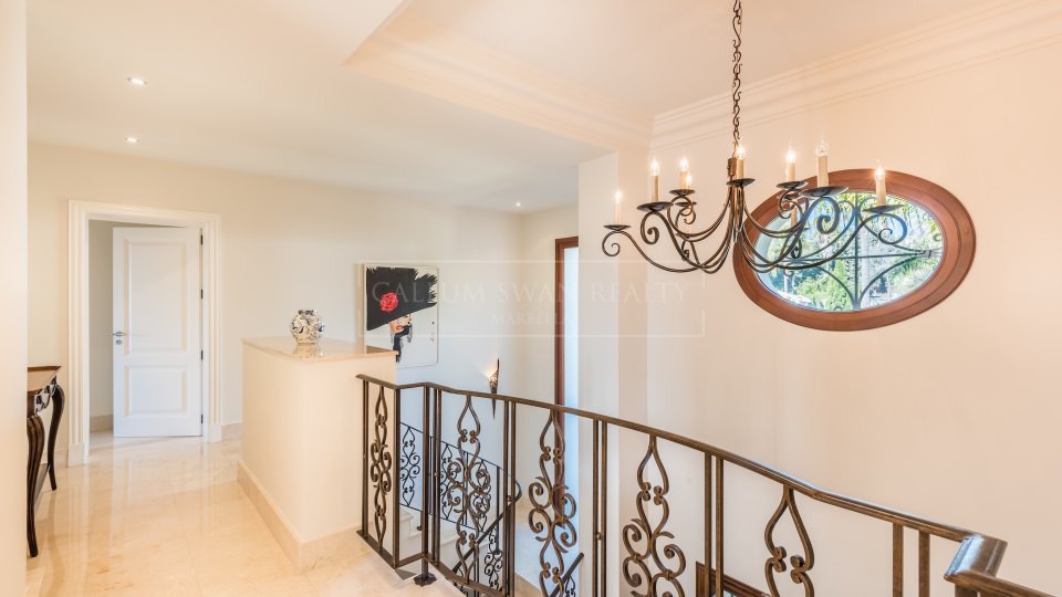 Marbella Golden Mile, Villa in Marbella Club, walking distance to the beach on Marbella's Golden Mile