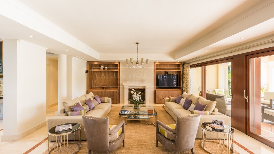 Marbella Golden Mile, Villa in Marbella Club, walking distance to the beach on Marbella's Golden Mile