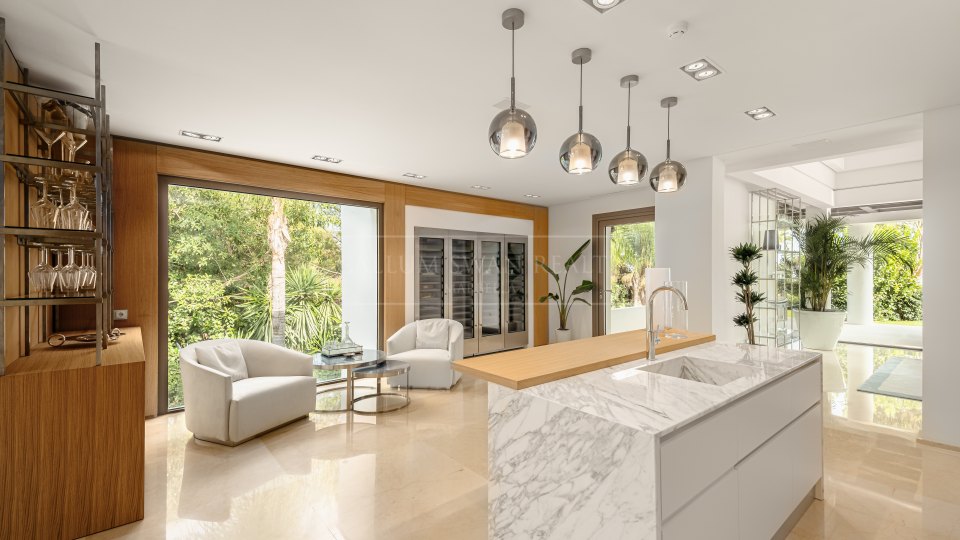 Marbella Golden Mile, Sierra Blanca, impresionante villa contemporánea en venta