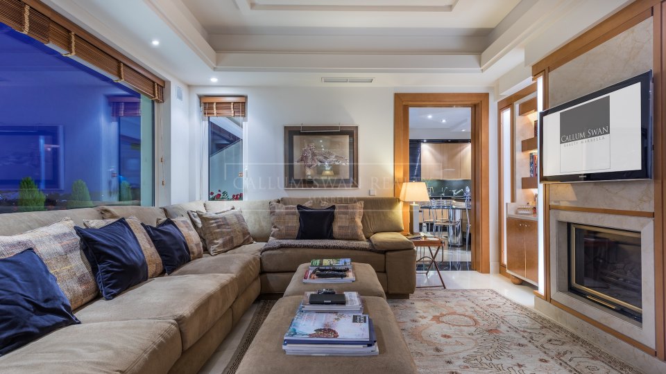 Nueva Andalucia, Superbe penthouse en vente en première ligne du Royal Las Brisas Golf