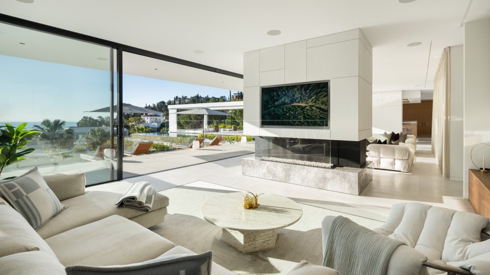 Benahavis, Contemporary Villa with Sea Views in El Madroñal, Benahavís