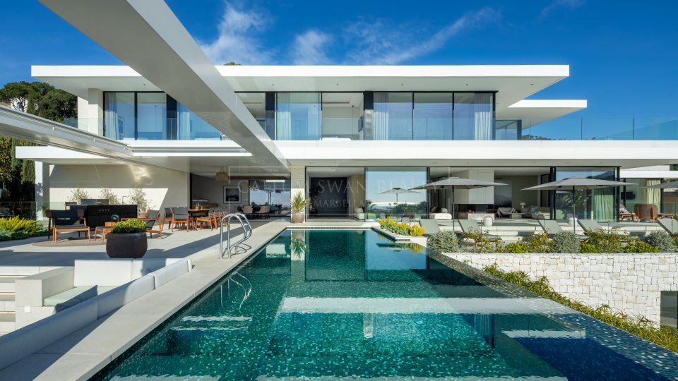 Benahavis, Contemporary Villa with Sea Views in El Madroñal, Benahavís