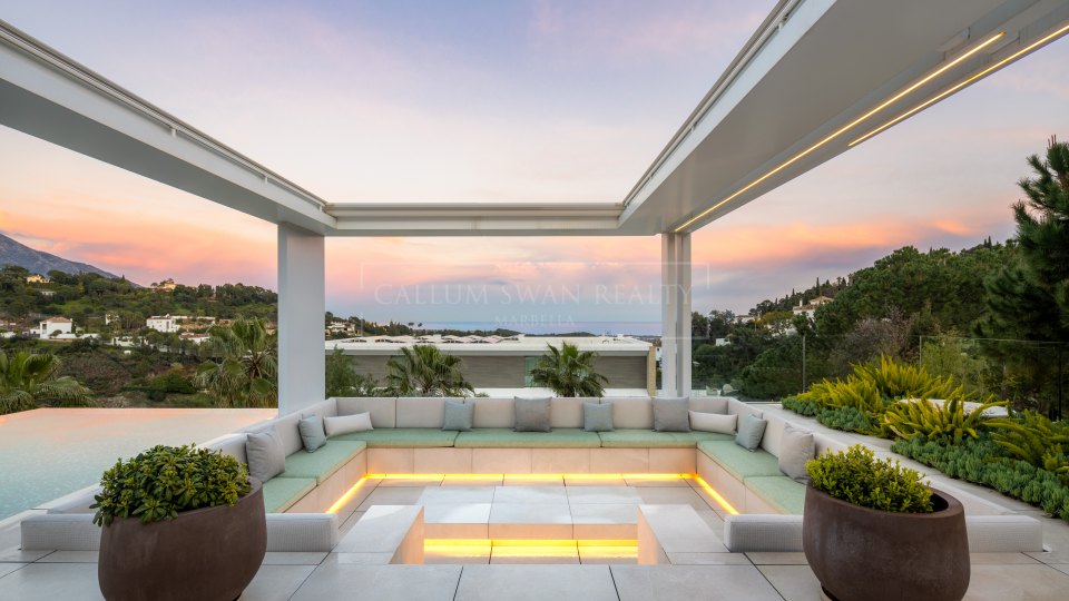 Benahavis, Contemporary Villa with Sea Views in El Madroñal, Benahavís