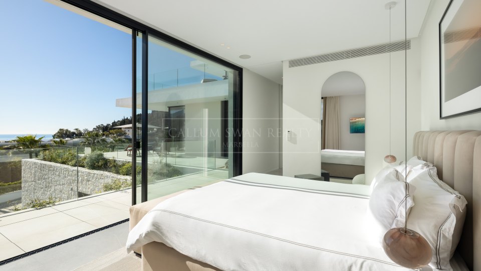 Benahavis, Contemporary Villa with Sea Views in El Madroñal, Benahavís
