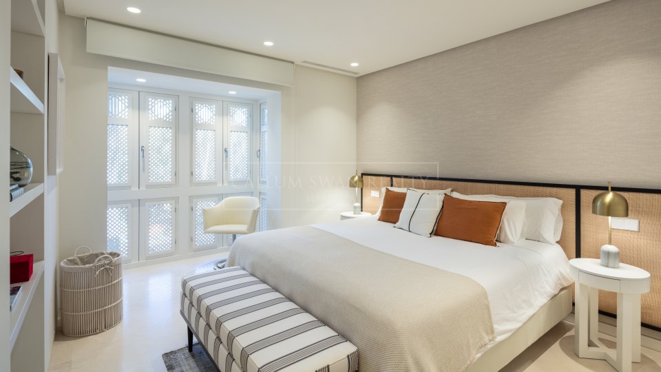 Marbella Golden Mile, Penthouse duplex de luxe élégant à Marina Puente Romano